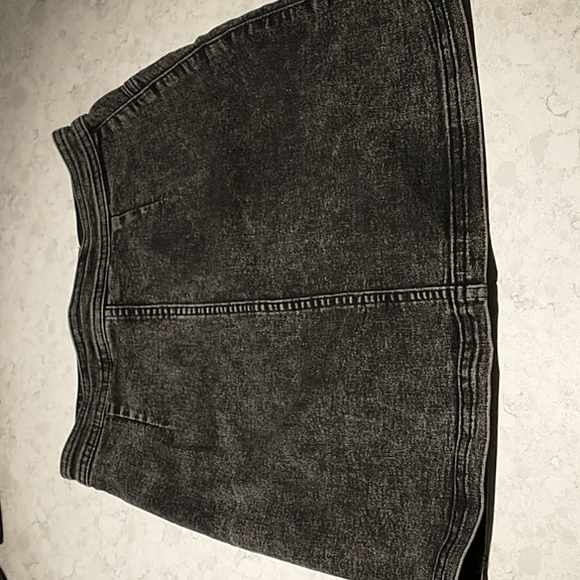 Washed grey faux denim H&M skirt size 11-12A - Picture 5 of 5